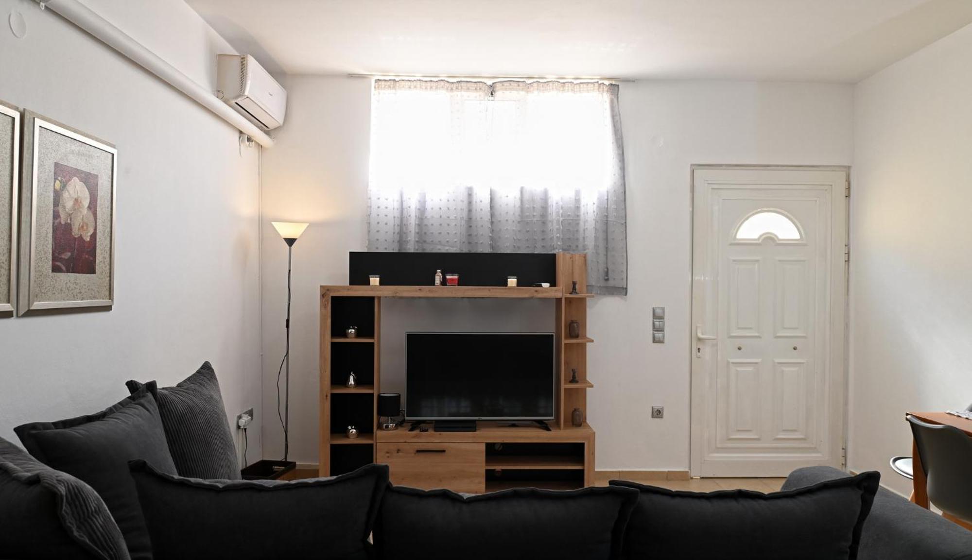 Oasis Lower Ground Floor Apartment Argos Exterior photo